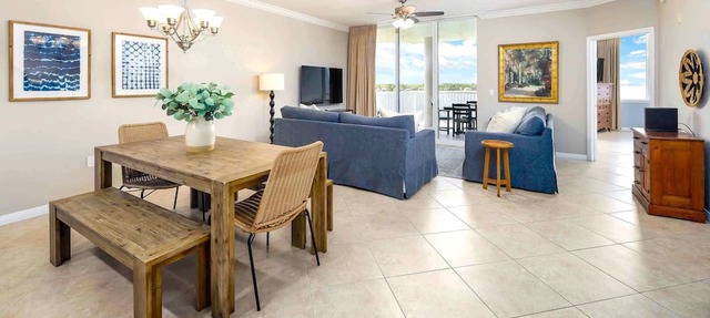 Penthouse-Directly ON Water-Huge Roof Top Patio-Private Hot Tub-Gorgeous Views! in Fort Walton Beach