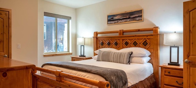 Trailhead Lodges 514 | Stellar Views from Balcony | Walk To The Best Restaurants in Winter Park
