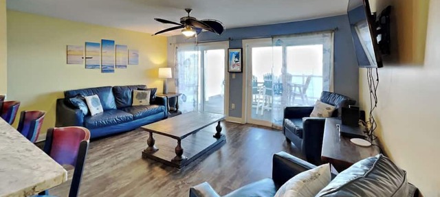 Love Being Near the Water? Perfect | 10 ppl | C111 in Put In Bay