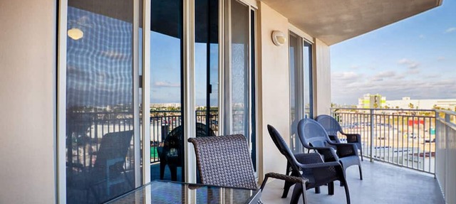 Waterscape A317 ~ 2BR + Bunkroom ~ Beach Service! in Fort Walton Beach