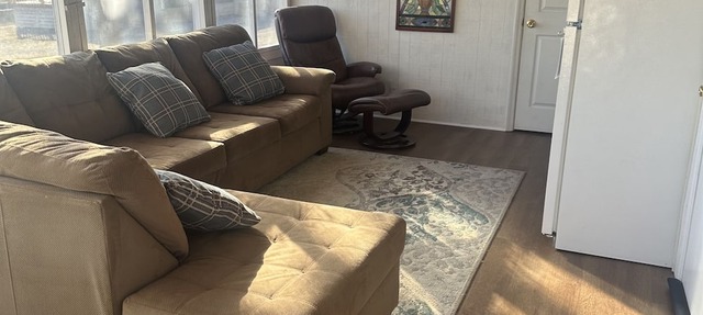 Cozy fishing cabin with lake view & boat parking “Come catch some memories “ in Scottsboro