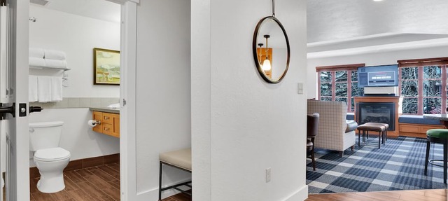 Marriott Grand Residence Condo - Walk to Heavenly Gondola & Casinos in S. Lake Tahoe