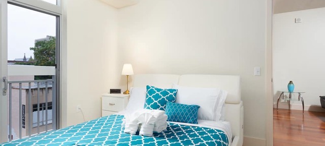 Furnished Apartment near Rittenhouse Square in Philadelphia