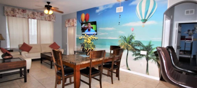 Dream Disney Family Vacation,one of best resort 2 miles to Disney, space for 8 in Kissimmee