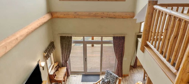 Big Sandy Lodge and Resort Lakefront Lodge - spacious-luxurious in McGregor