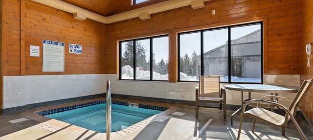 Luxury Condo, 3Bed + Loft, Year Round Amenities in Crosslake