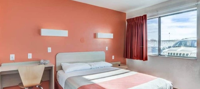 Queen Bed|Non-Smoking|Fort Collins in Fort Collins