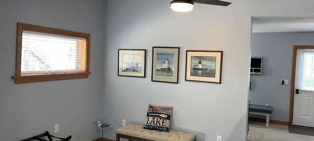 Toledo House Guest Suite B. Catering to Couples. Great Location downtown PIB in Put-in-Bay