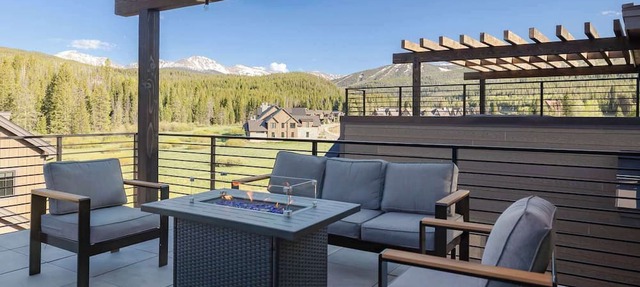 Near Downtown Hub, Easy Trail Access in Winter Park