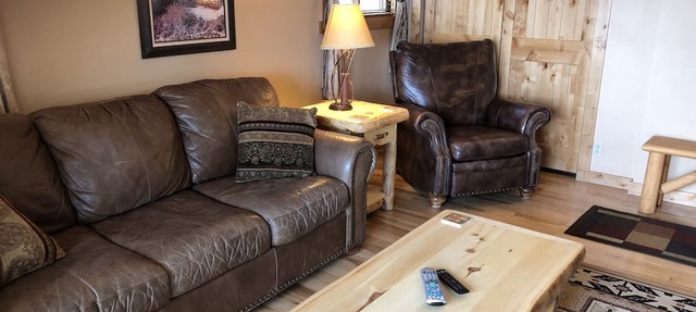 Jackson Hole Teton Village Condo Sleeps 6 Pool and Hot Tub access. in Teton Village