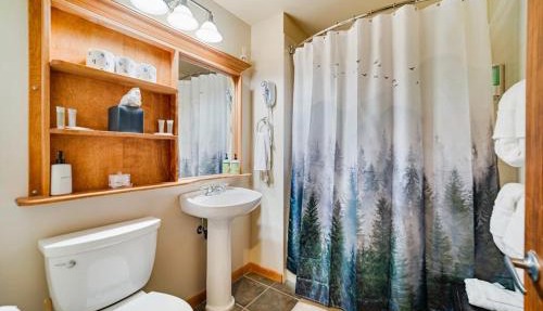 Zephyr Mountain Ski-In Ski-Out Condo in Winter Park