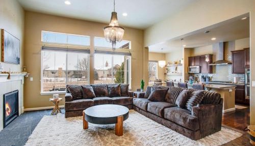 Fall Retreat EV Outlet Pets Ok - Sleeps 14 in Windsor