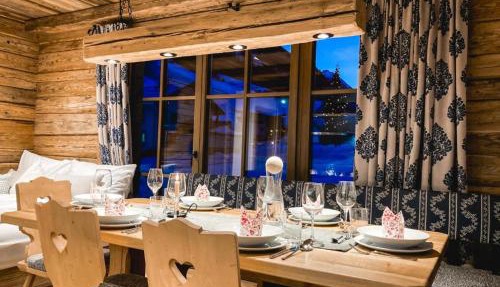 Cupids New Chalets-CONTACT# WHATSAP BEFORE BOOKING# -I-43-650-674-9944- in Ischgl