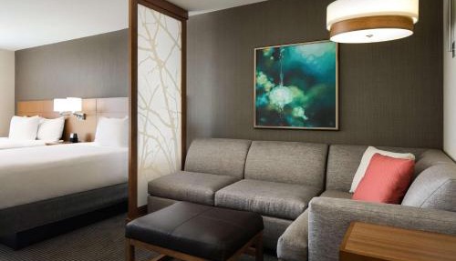 Hyatt Place Kansas City Lenexa City Center in Lenexa